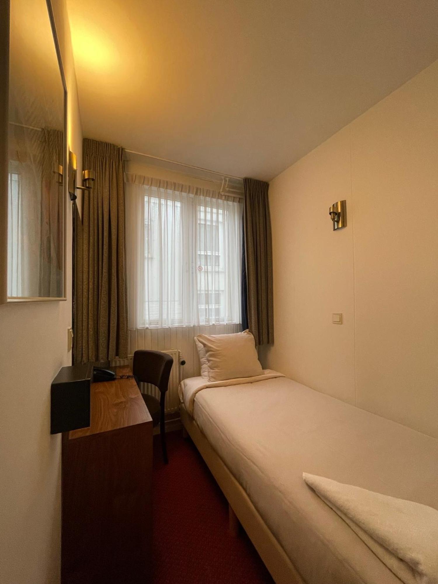 Amsterdam Wiechmann Hotel Bagian luar foto